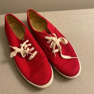 Red Ked’s size 8 1/2